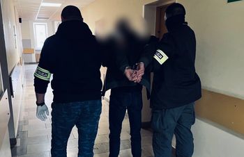 Włamał się do domu w Poznaniu. Mieszkańcy zauważyli tajemnicze znaki