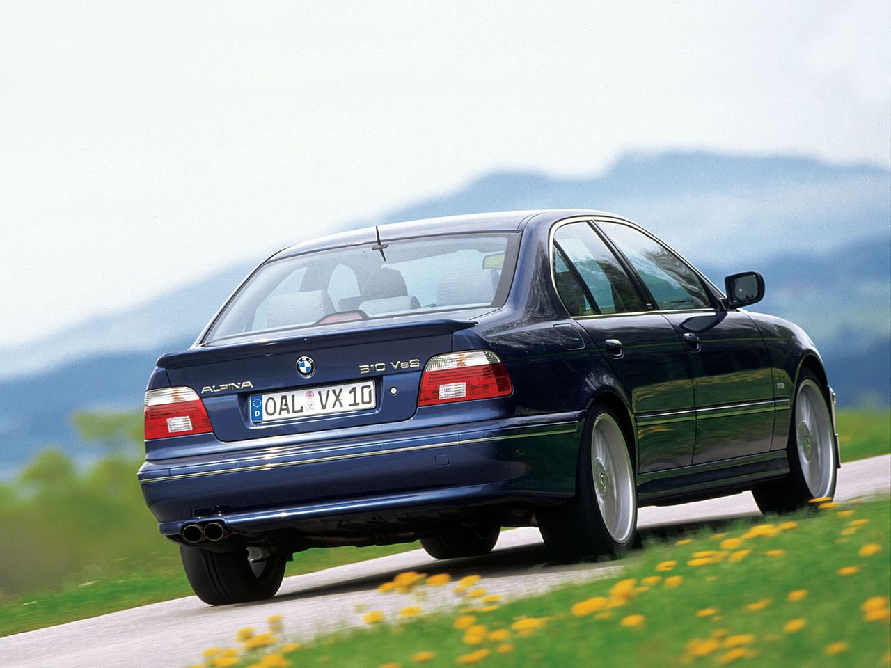 Alpina B10 V8 S bazująca na serii E39 - prawdziwy klasyk Alpiny (fot. Alpina)