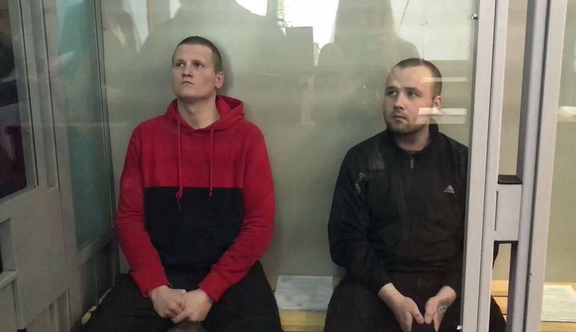 Dwaj rosyjscy żołnierz skazani. Popełnili zbordnie wojenne w Charkowie 