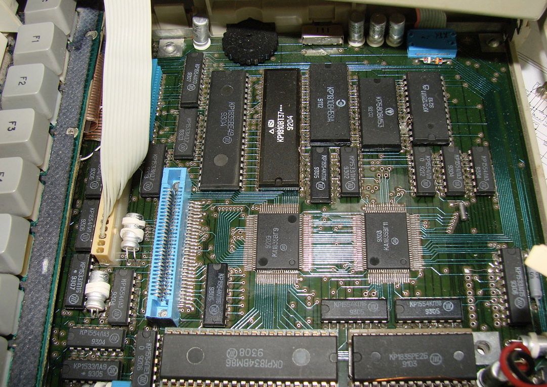 Hity sowieckiej techniki [cz. 1]. Telewizory, radia, elektronika 14