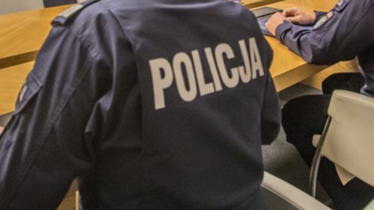Policjanci z Poznania rozbili zorganizowaną grupę przestępczą zajmującą się czerpaniem zysków z prostytucji. 