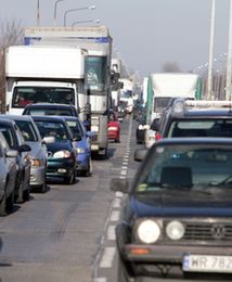 Sprowadzenie samochodu z zagranicy będzie tańsze. Branża może zyskać