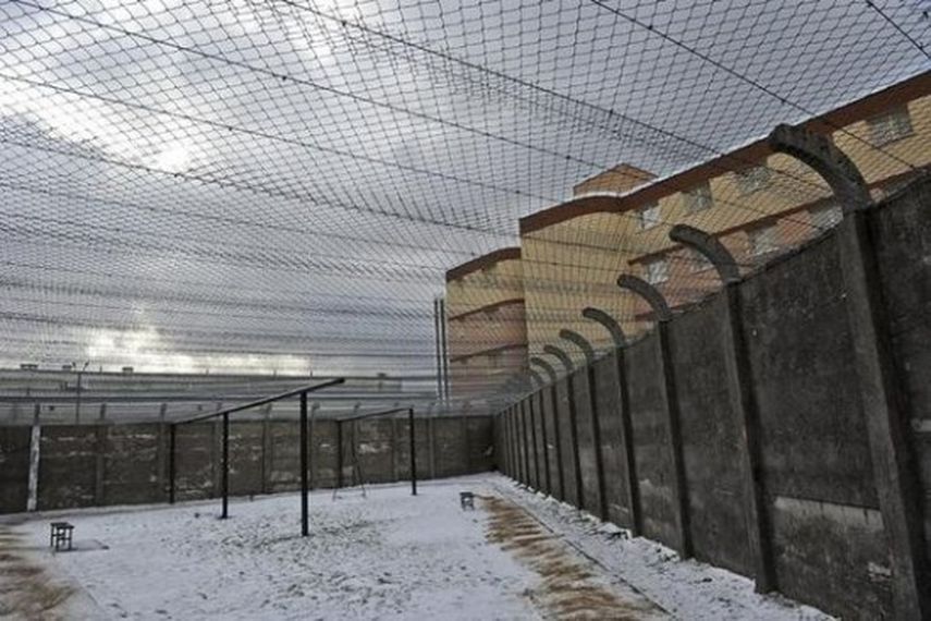 Śmierć 38-latki w areszcie na Grochowie. "Mogło dojść do nieprawidłowości"