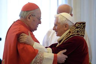Abdykacja papieża. Jak Benedykt XVI będzie ubierał się po niej?