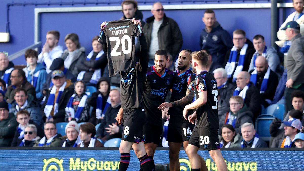 Jack Rudoni celebruje gola w meczu z QPR, choć finalnie dał on tylko jeden punkt