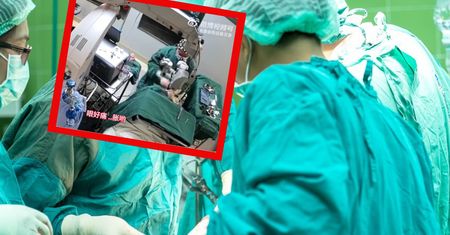 Skandaliczne zachowanie lekarza. Uderzył operowaną pacjentkę