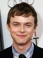 Dane DeHaan bratem Shii LaBeoufa