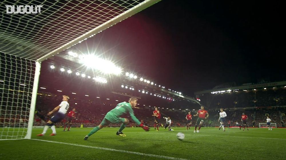 Lucas Moura strzela gola Manchesterowi United w spotkaniu z sierpnia 2018 r