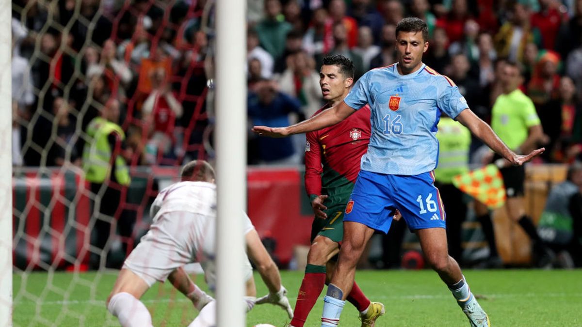 Getty Images / Pedro Fiúza/NurPhoto / Na zdjęciu: Cristiano Ronaldo i Rodri