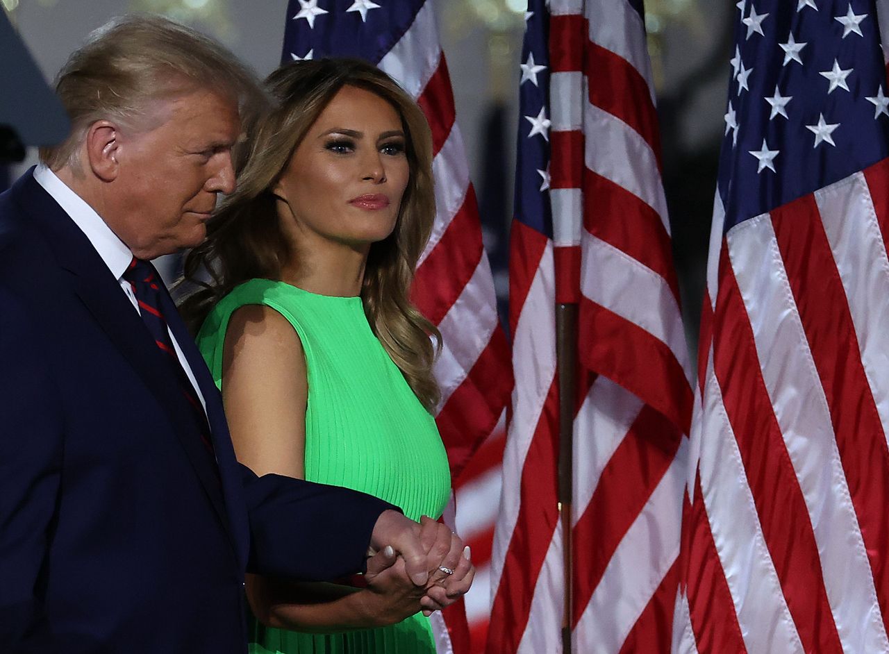 Melania rozwiedzie się z Trumpem? "To małżeństwo jest transakcją"