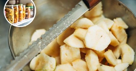 Te pyszne owoce robię w zalewie. Zimą każdy prosi o słoiczek "na wynos"