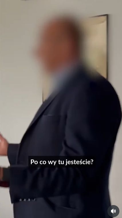 Reporter "Uwagi" TVN został uderzony na wizji