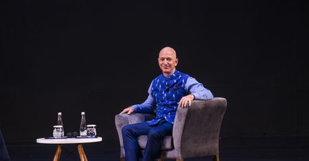 Jeff Bezos wydał 500 milionów na jacht. Jest tam nawet lądowisko