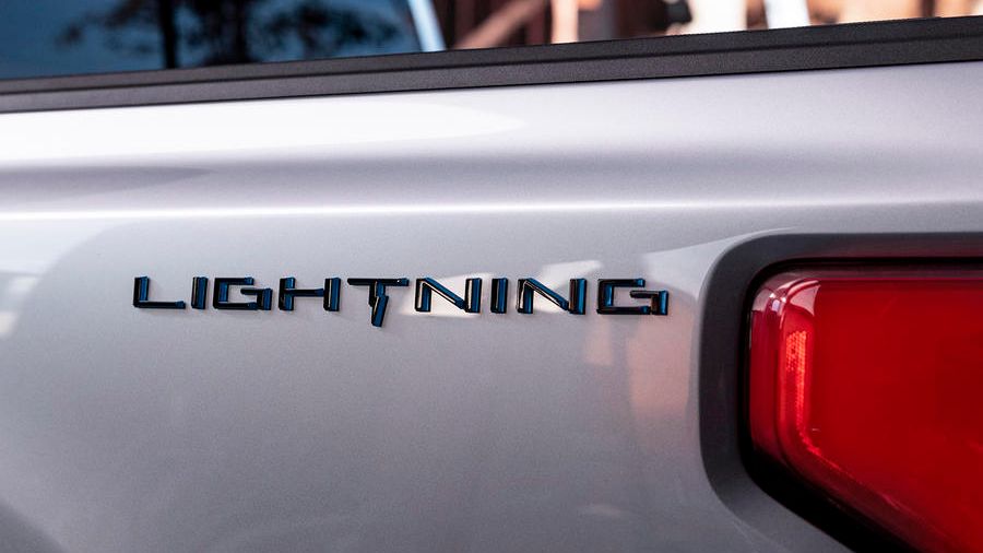 Kolejna legenda przybierze elektryczną formę.