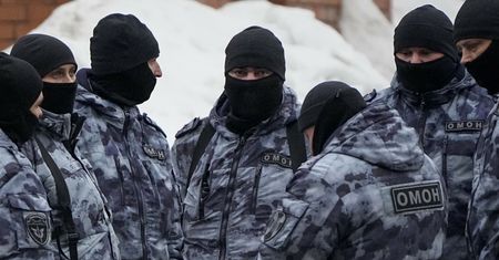 Masowe zatrzymania w Rosji. "Jutro aresztują swój własny cień"
