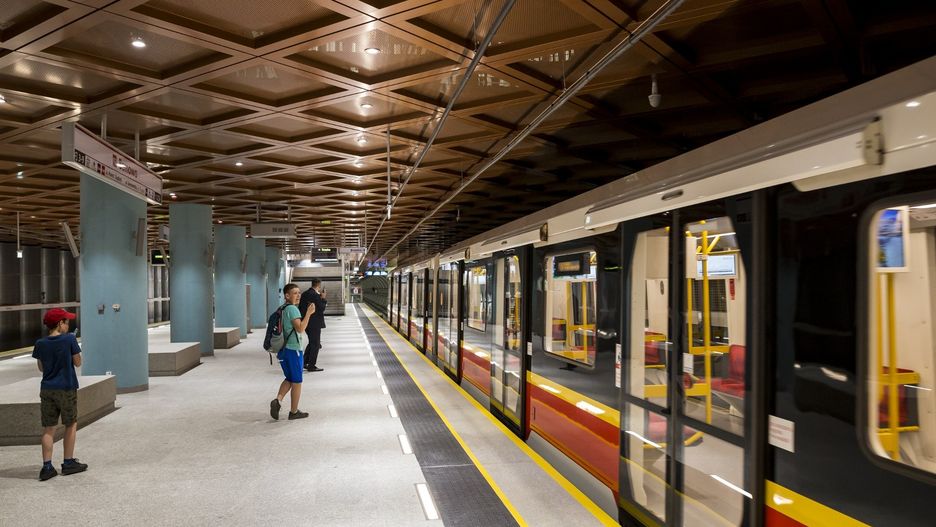 Stacja metra linii M2 Bemowo.