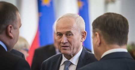 Tchórzewski: decyzja Brukseli w poprzek solidarności gospodarczej UE