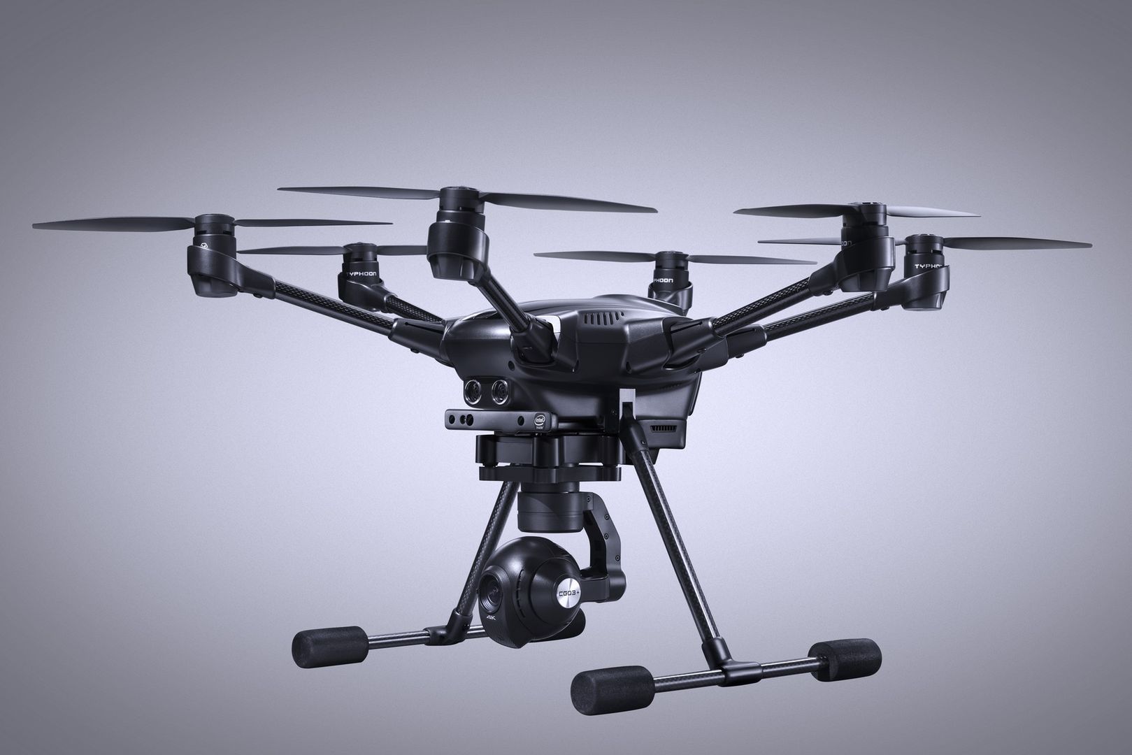 Dron Yuneec Typhoon H z Intel RealSense: bezkolizyjny lot między przeszkodami