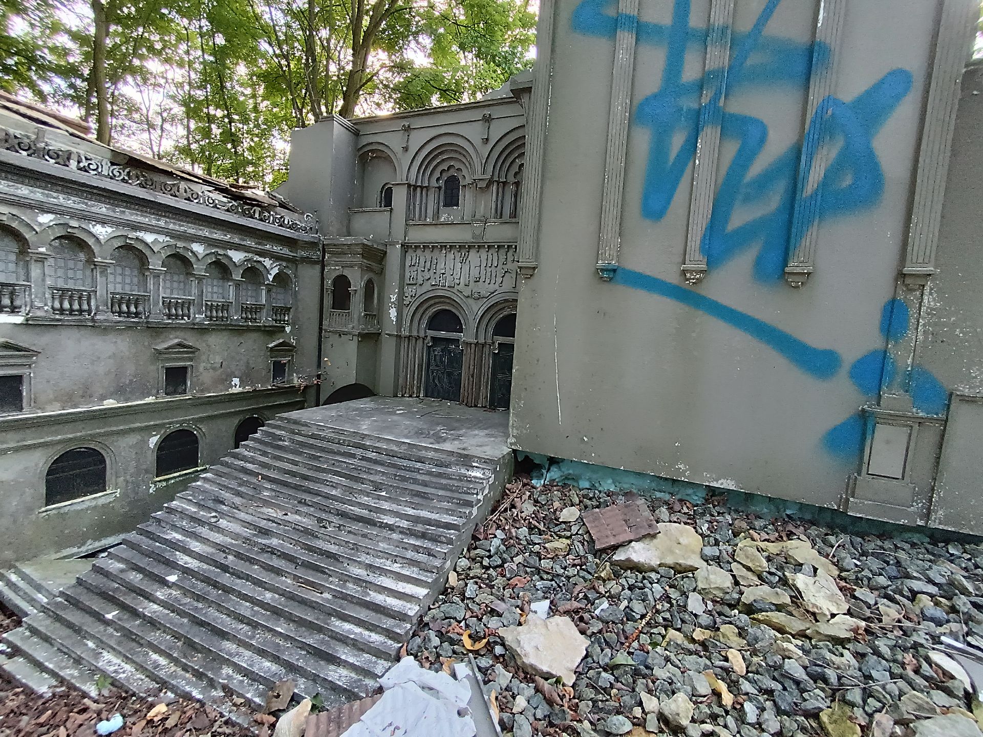 Opuszczony Park Miniatur w Częstochowie