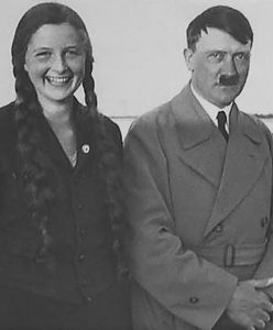 "Zawsze szedł za nią potulnie jak baranek". Czy przyszły krwawy dyktator miał romans z własną siostrzenicą?