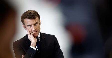 Coraz bliżej do głośnej reformy emerytalnej we Francji. Senacka komisja przyjęła projekt