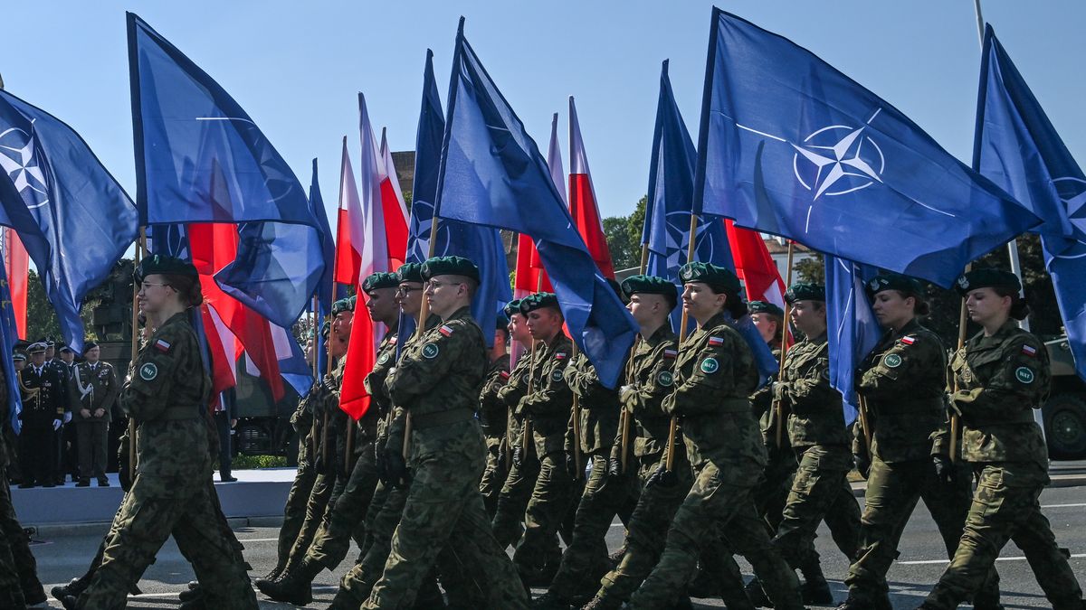 "NATO dwóch prędkości". Rekordowe wydatki na wschodzie