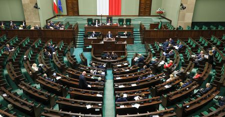 Jest najnowszy sondaż. Wzrost poparcia dla jednej partii