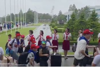 Mali Rosjanie na wakacjach. Obóz zorganizowano w Korei Północnej