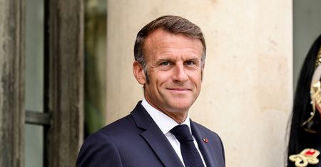 Macron reaguje na spadki na giełdzie. Po zapowiedzi premiera doszło do tąpnięcia