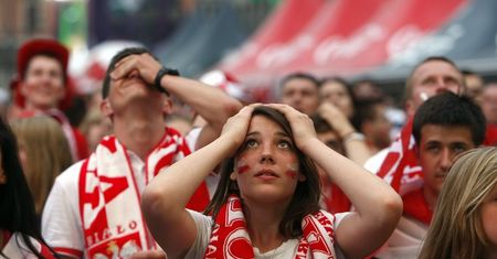 Gdyby Polska była na giełdzie, kupiłbyś jej akcje? Po ostatnich wyborach straty byłyby duże