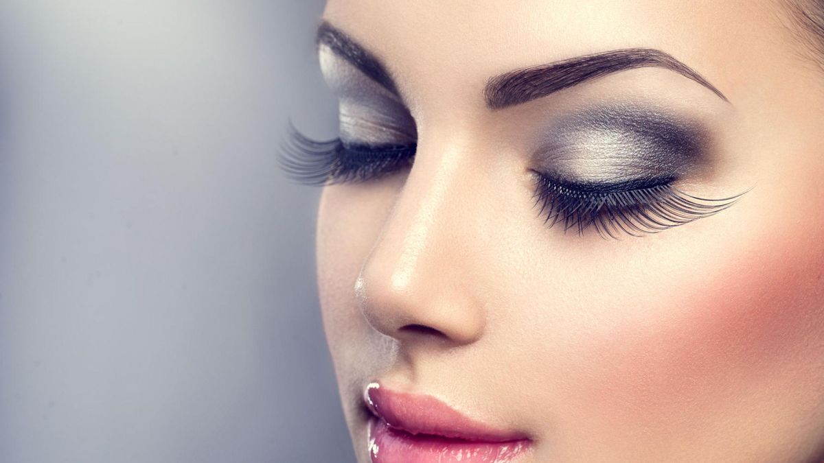 Rzęsy magnetyczne to szybki sposób na podkreślenie makijażu oczu.