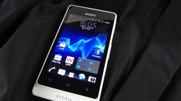 Sony Xperia go - mały pływak [pierwsze wrażenia] 1