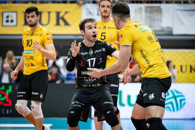 Na zdjęciu: Thales Hoss (z numerem 17), fot. Łukasz Gorajek/PlusLiga