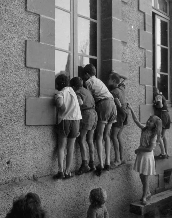Świetne zdjęcia, które pokazują, jak wyglądały zabawy dzieci przed tym, jak świat zdominowała współczesna technologia 16