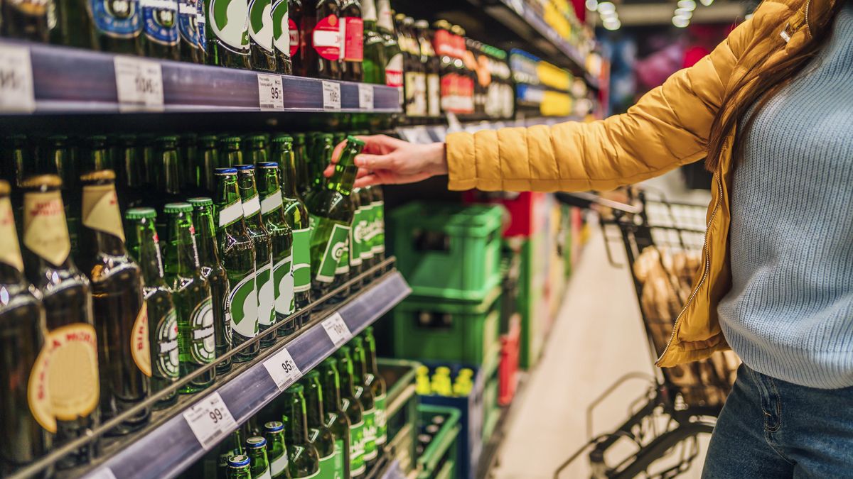 Restrykcyjne zmiany w sprzedaży alkoholu? "To najlepszy moment"