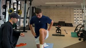 Zdjęcie nie zostawia złudzeń. Oto który Polak trenował w akademii Nadala