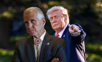 "Putin gra Trumpem jak na skrzypcach". Ostre słowa republikanina