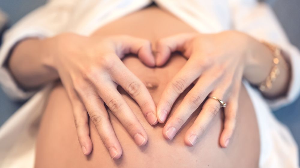 Szwy po porodzie - nacięcie krocza, higiena krocza, zdjęcie szwów