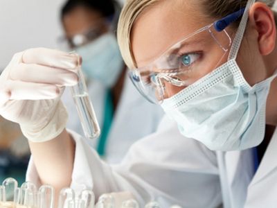 Ustawa o in vitro. Jśli władzę przejmie PiS, zmieni ją