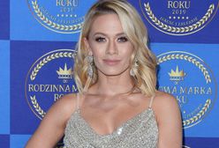 Katarzyna Dziurska w skąpej, cekinowej sukience. Ciężko uwierzyć, że walczy z chorobą