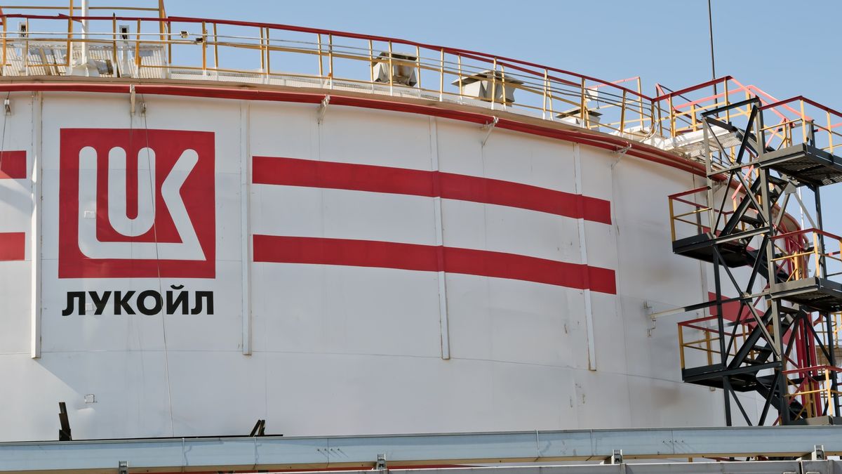 Gigant arabski zainteresowany nabyciem aktywów Łukoila