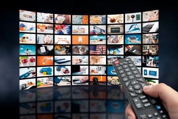 Paramount składa wrogą ofertę przejęcia Warner Bros. Discovery mimo umowy z Netflixem