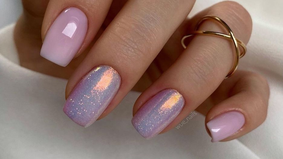 Trend na "unicorn nails" przybiera na sile 