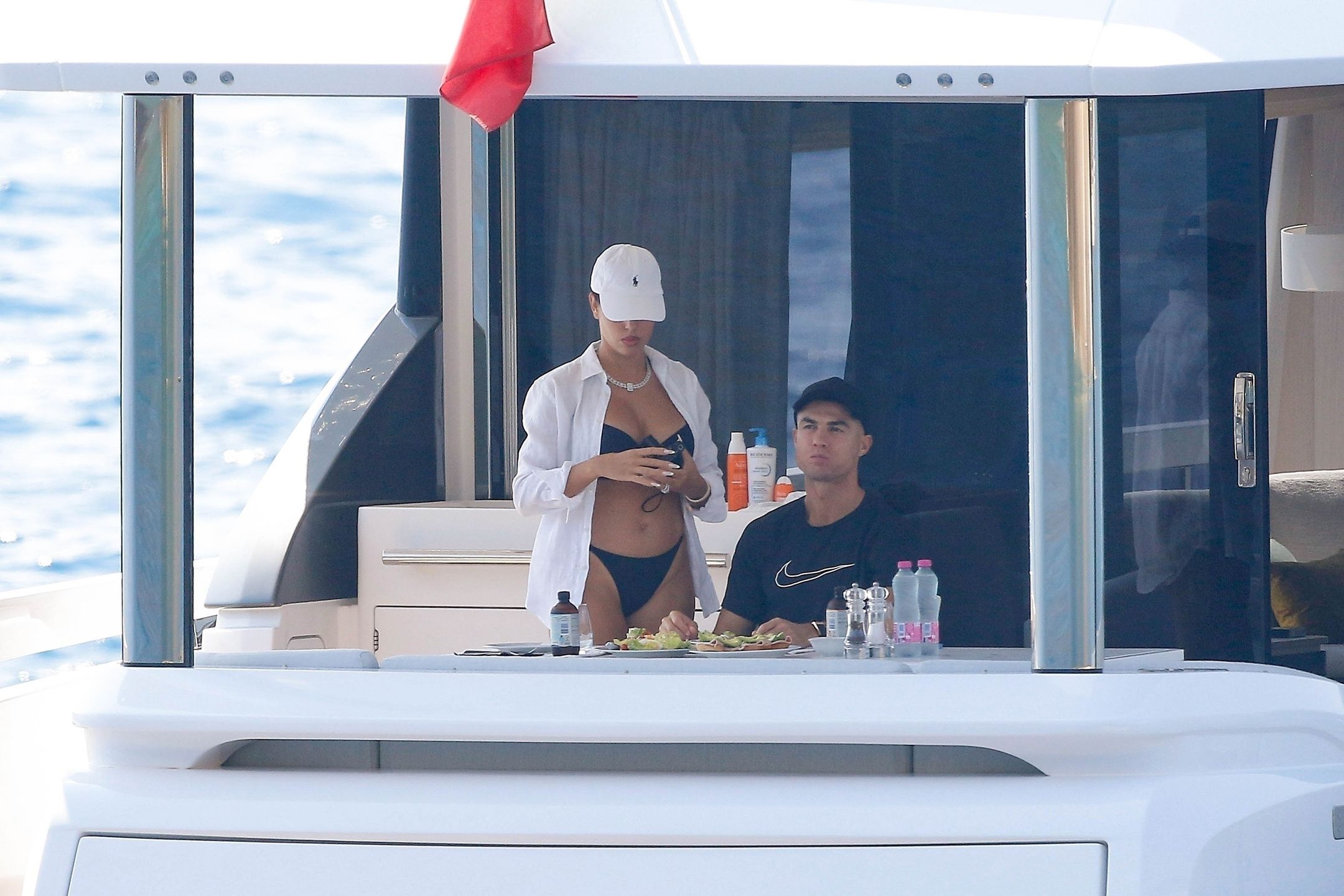 Cristiano Ronaldo i Georgina Rodriguez wypoczywają na jachcie