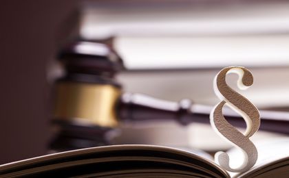 Poszkodowany przez parabank zaskarżył państwo. Pozew definitywnie odrzucony