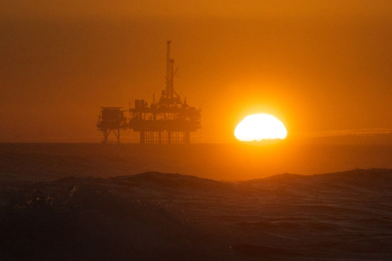 Wydobycie ropy w dół. Pierwsze porozumienie krajów OPEC od 8 lat