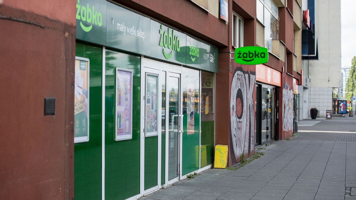 Na zdjęciu sklep Żabki