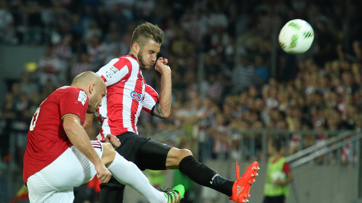 PAP / Stanisław Rozpędzik / Kto wygra derby Krakowa?