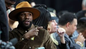 Od lat chwali się majątkiem. Teraz na jaw wyszły jego problemy