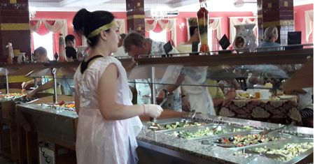 Pierwszy dzień w hotelu all inclusive. Unikaj tych 7 błędów